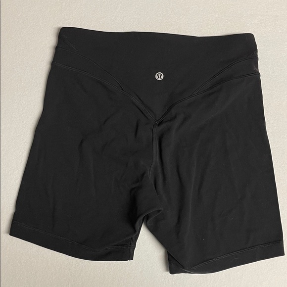 Lululemon Align Curve Seam High-Rise Short - Picture 6 of 10